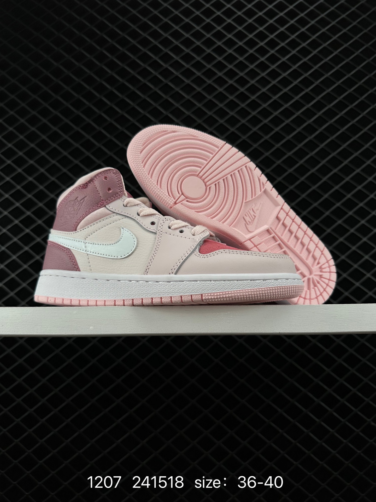 NIKE AIR JORDAN 1 MID AJ1